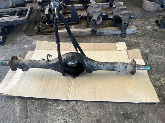 ตัดต่อเพลาเฟืองท้าย ซ่อมหูคานเลี้ยว บ่อวิน ตัดต่อเพลาเฟืองท้าย ซ่อมหูคานเลี้ยว บ่อวิน